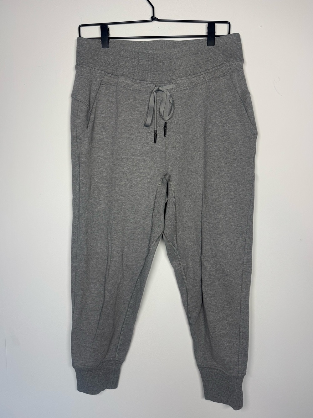 Lululemon Press Pause Jogger || 25.5"